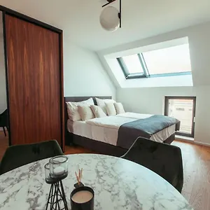 Triangle City Apartment Wien
